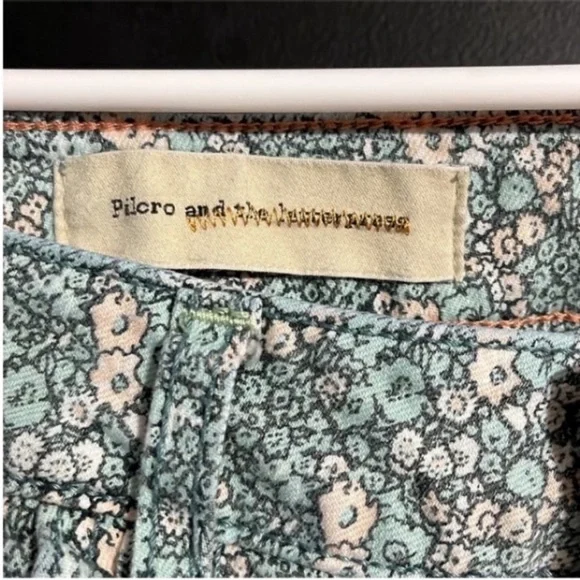 Pilcro and the Letterpress Slim Stet Floral Pants Size: 28 Inseam: 24” - Picture 6 of 8
